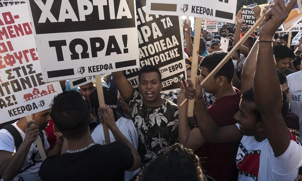 Μετά τον Κουφοντίνα ετοιμάζουν νέο χαμό με τους πρόσφυγες!